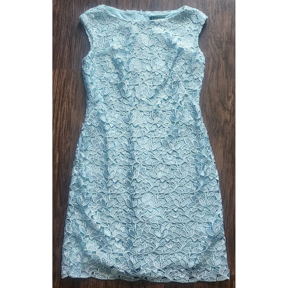 Lauren Ralph Lauren Sheath Dress Size 6 Sleeveless Lace Over Dress Light Blue